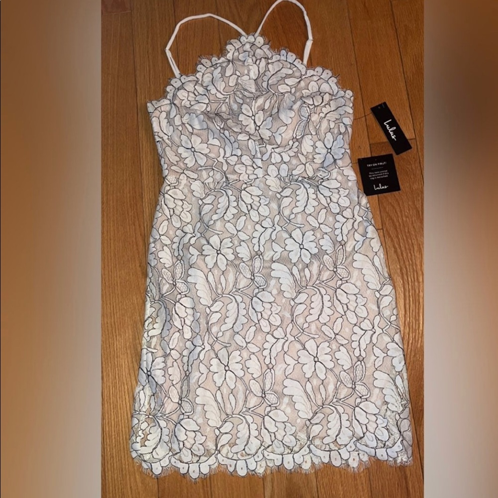 Lulus dress never worn